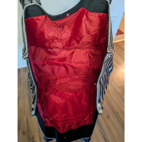 Victoria's Secret Women Handbags, Metallic Silver & Black Weekender Tote Bag - Picture 6 of 8